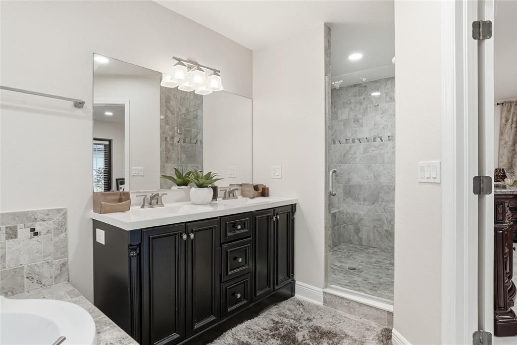 For Sale: $759,900 (4 beds, 3 baths, 2696 Square Feet)