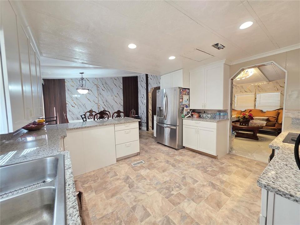 En Venta: $420,000 (3 camas, 2 baños, 1568 Pies cuadrados)
