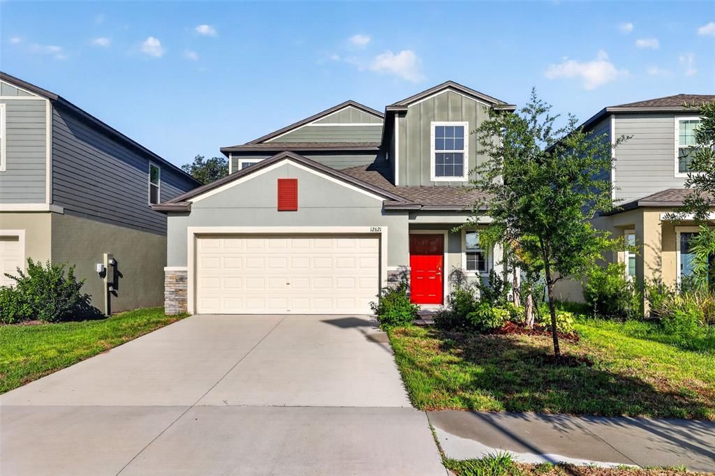 Active With Contract: $389,000 (5 beds, 2 baths, 2415 Square Feet)