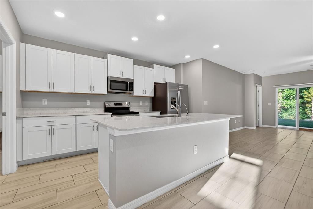 Active With Contract: $389,000 (5 beds, 2 baths, 2415 Square Feet)