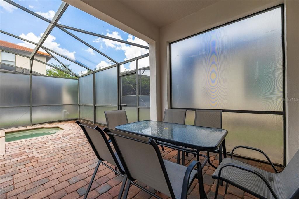 En Venta: $480,000 (6 camas, 4 baños, 2920 Pies cuadrados)