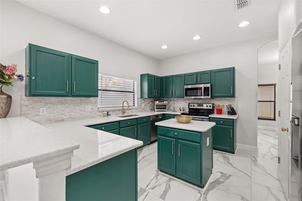 En Venta: $480,000 (6 camas, 4 baños, 2920 Pies cuadrados)