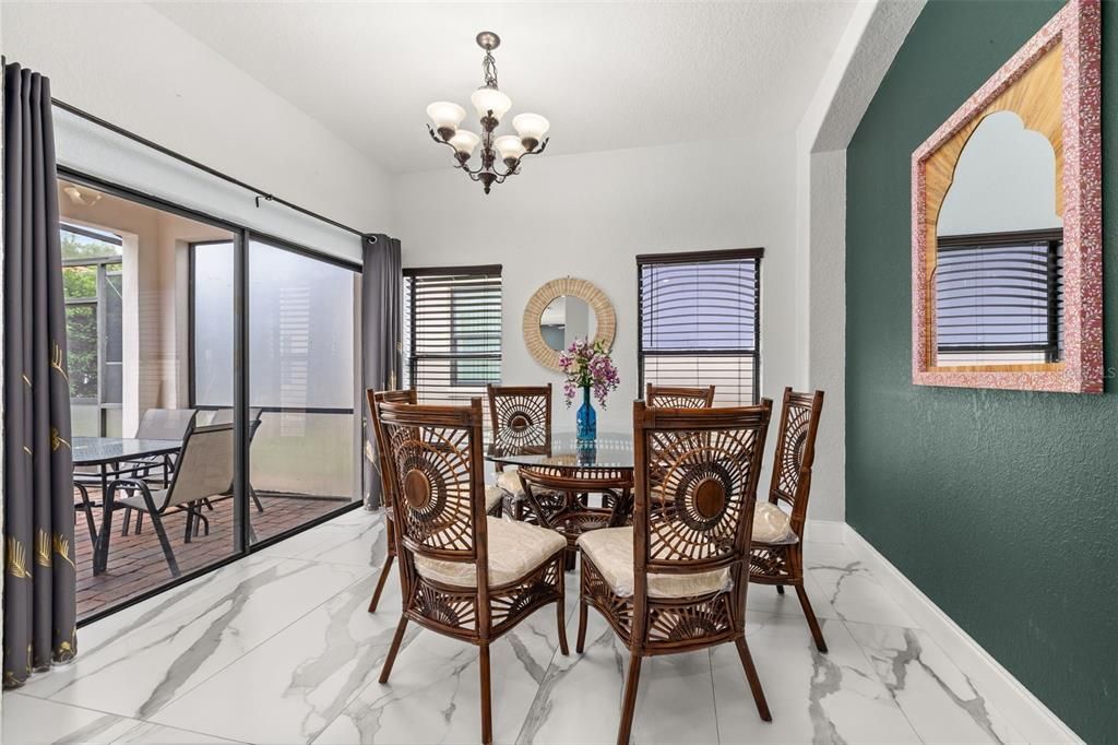 En Venta: $480,000 (6 camas, 4 baños, 2920 Pies cuadrados)