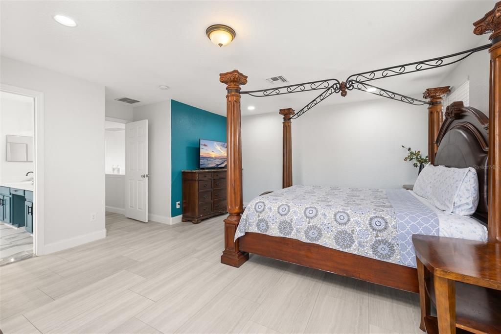 En Venta: $480,000 (6 camas, 4 baños, 2920 Pies cuadrados)