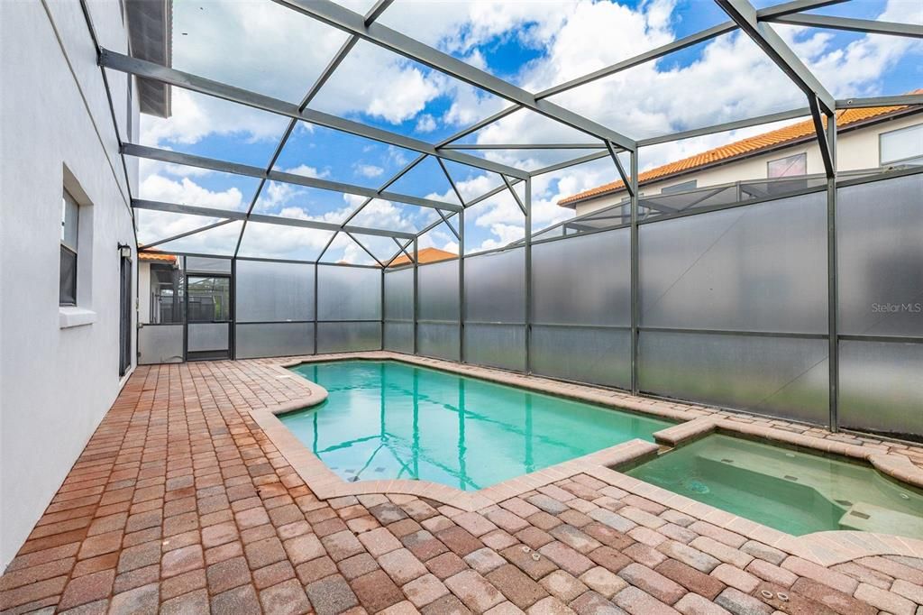 En Venta: $480,000 (6 camas, 4 baños, 2920 Pies cuadrados)
