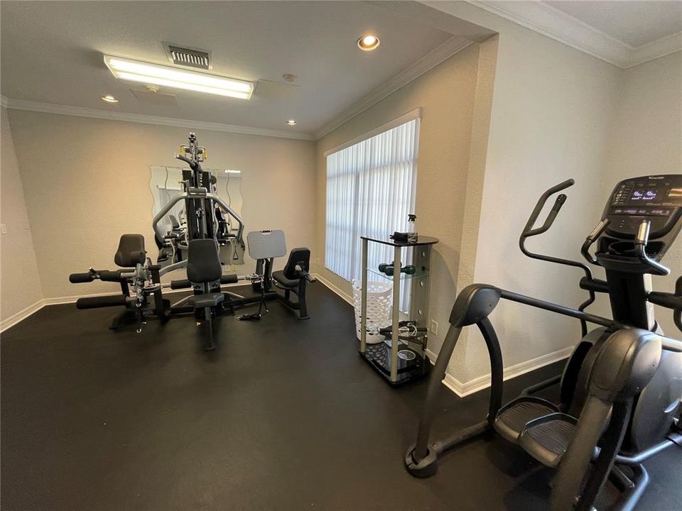 En Venta: $480,000 (6 camas, 4 baños, 2920 Pies cuadrados)