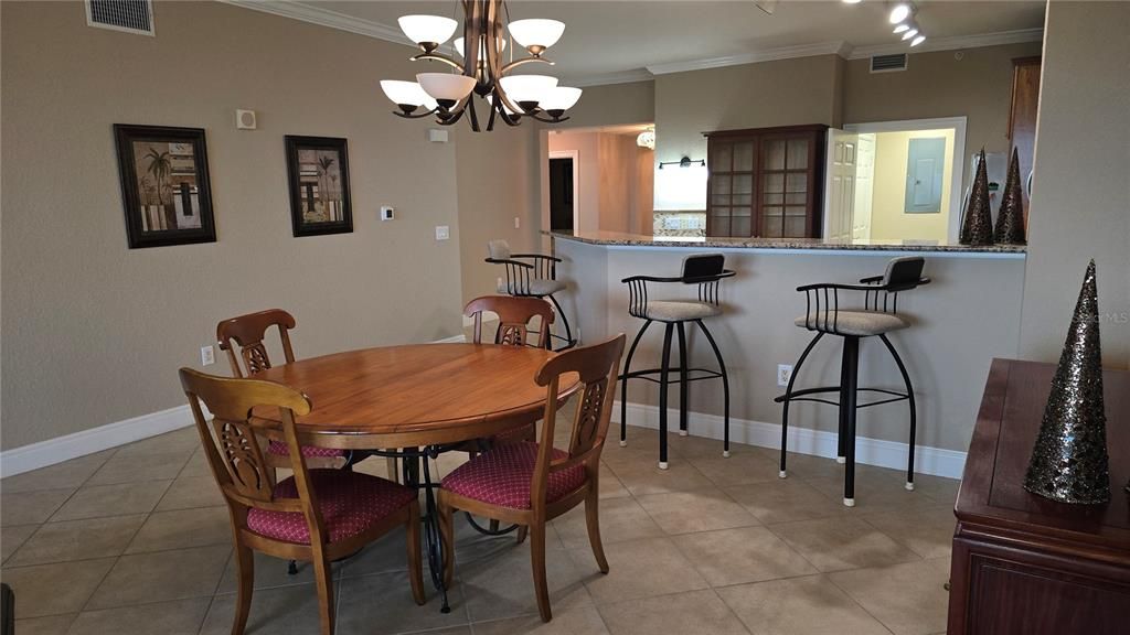 For Rent: $2,900 (3 beds, 2 baths, 1939 Square Feet)