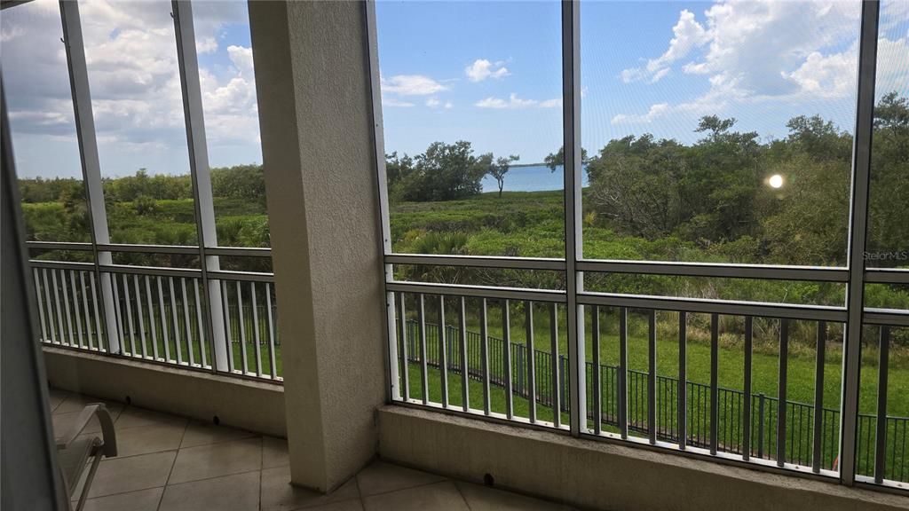For Rent: $2,900 (3 beds, 2 baths, 1939 Square Feet)