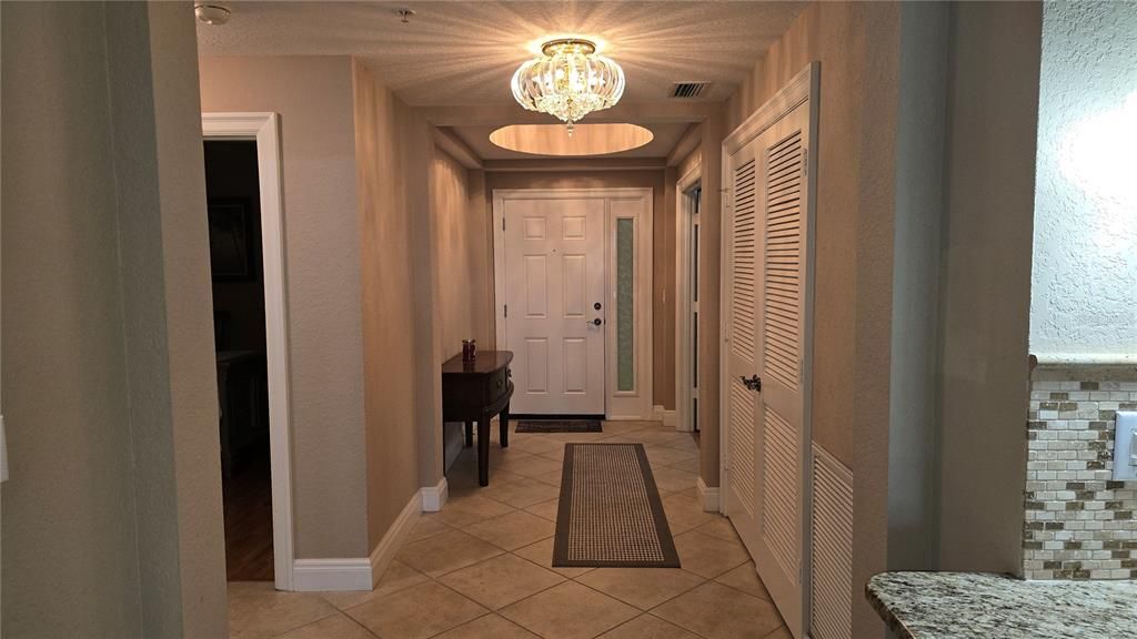 For Rent: $2,900 (3 beds, 2 baths, 1939 Square Feet)