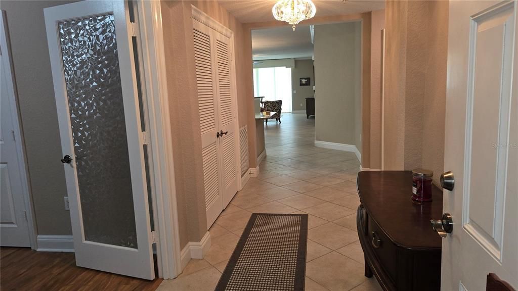 For Rent: $2,900 (3 beds, 2 baths, 1939 Square Feet)