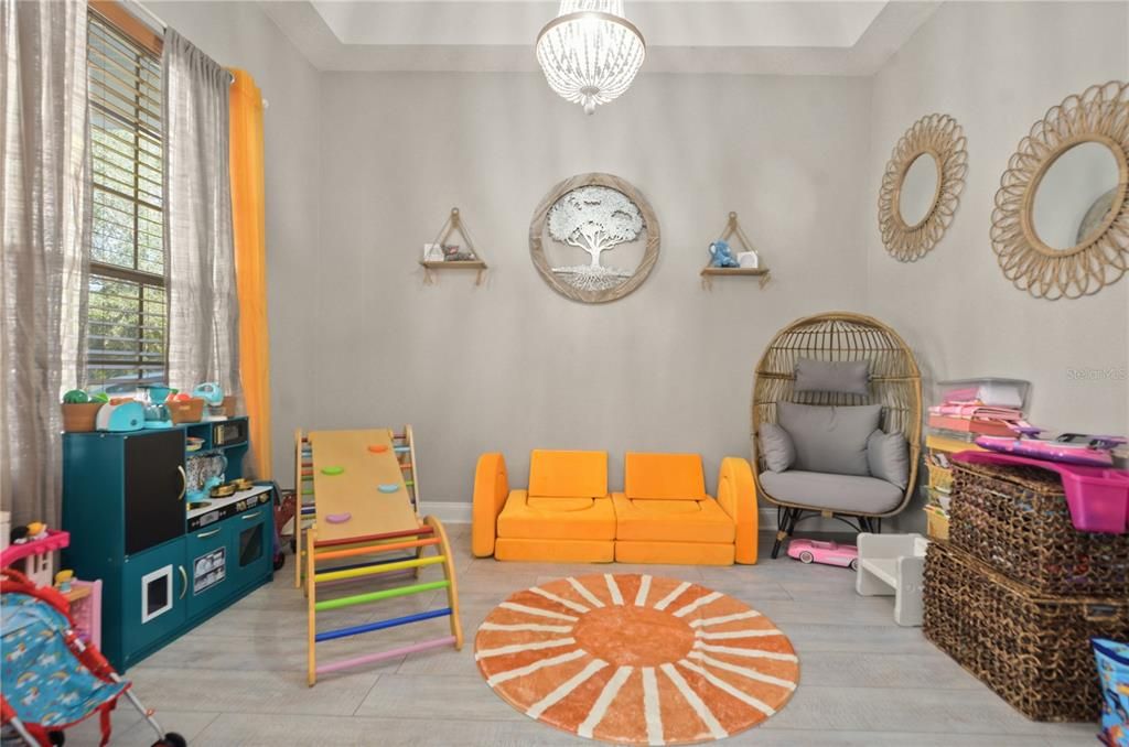На продажу: $529,900 (4 спален, 2 ванн, 2066 Квадратных фут)