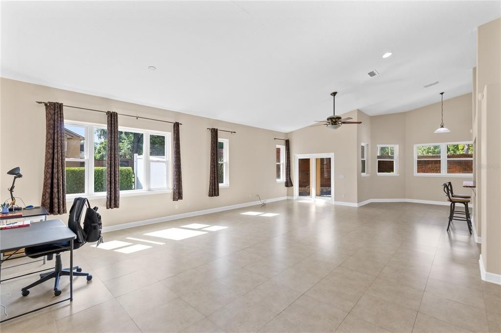 For Sale: $564,900 (3 beds, 3 baths, 2430 Square Feet)