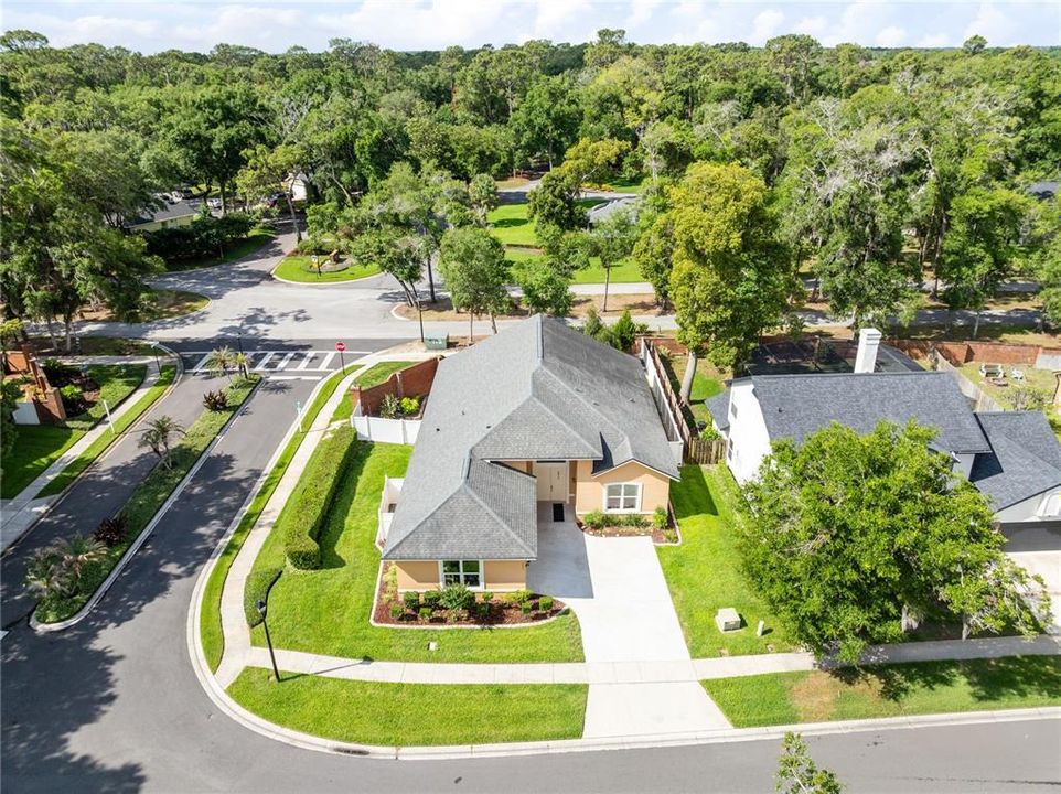 For Sale: $564,900 (3 beds, 3 baths, 2430 Square Feet)