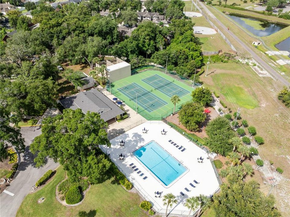 For Sale: $564,900 (3 beds, 3 baths, 2430 Square Feet)