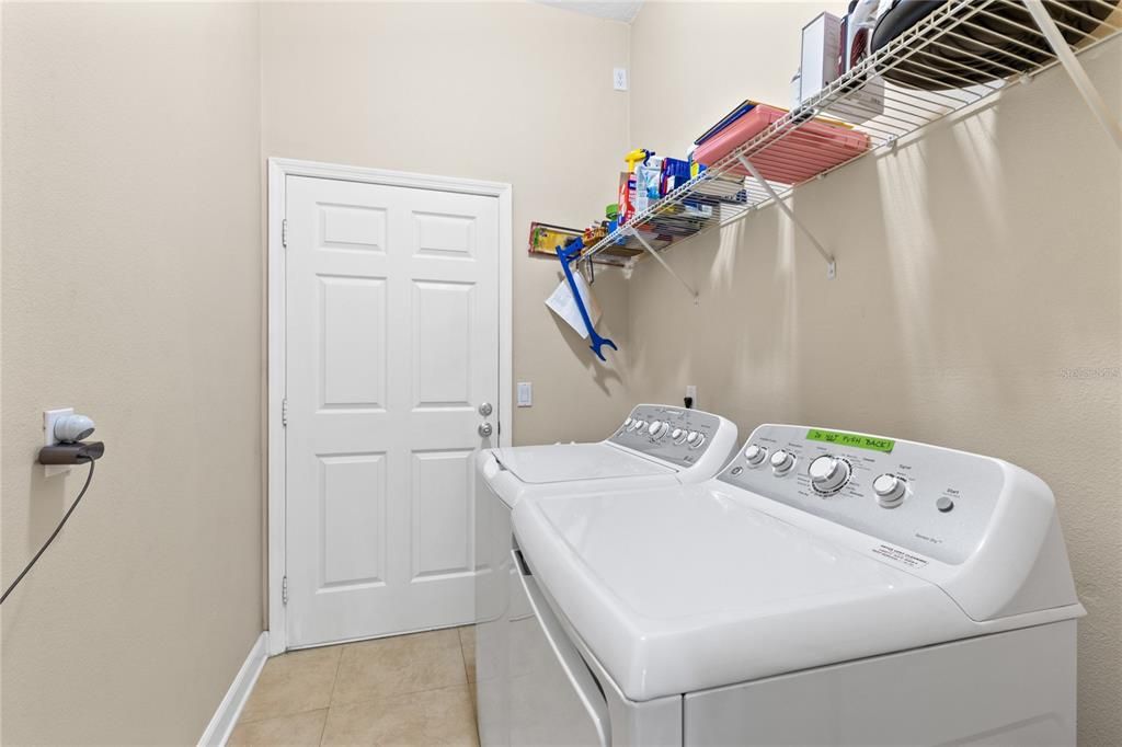 For Sale: $564,900 (3 beds, 3 baths, 2430 Square Feet)
