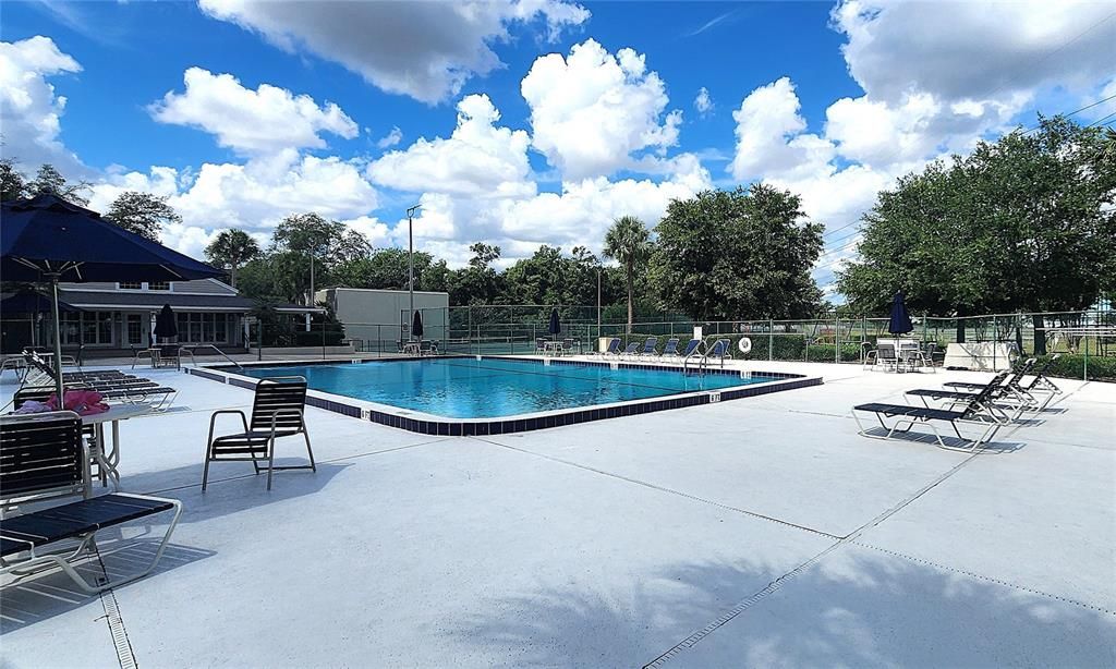 For Sale: $564,900 (3 beds, 3 baths, 2430 Square Feet)