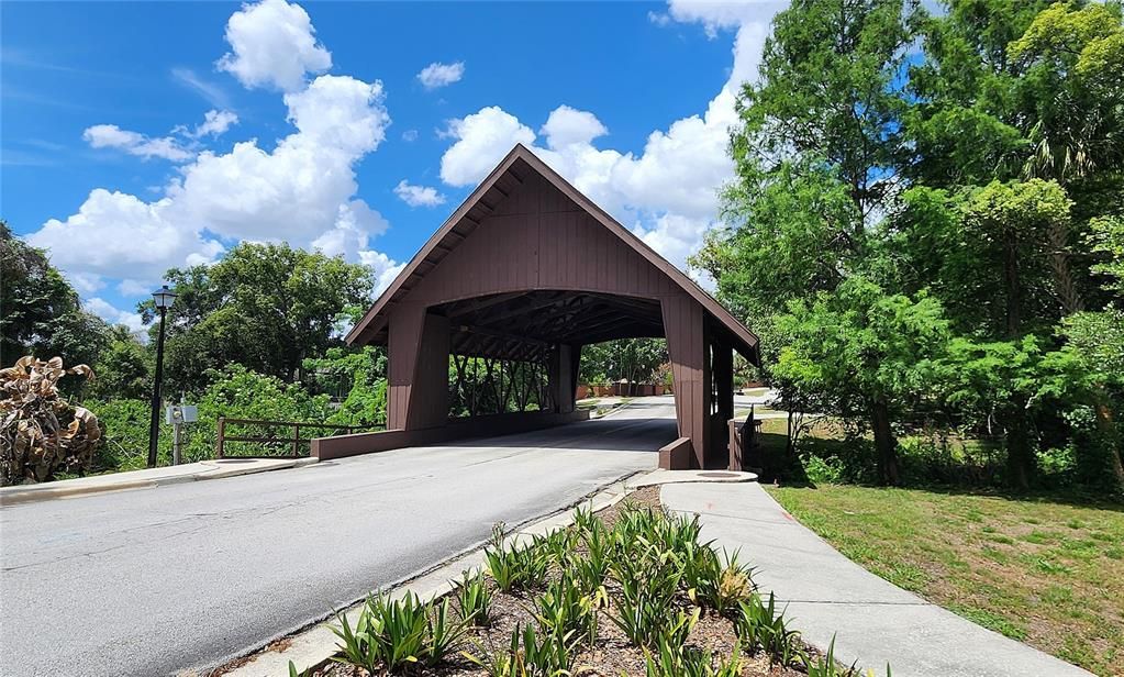 For Sale: $564,900 (3 beds, 3 baths, 2430 Square Feet)
