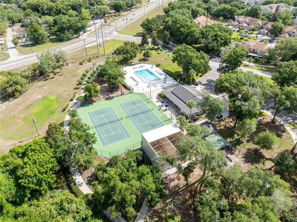 For Sale: $564,900 (3 beds, 3 baths, 2430 Square Feet)