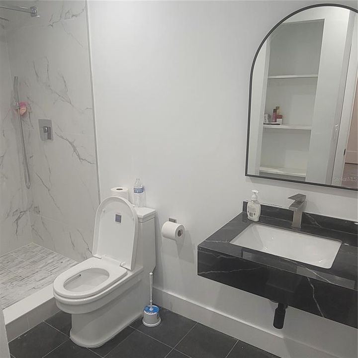 В аренду: $1,900 (2 спален, 2 ванн, 934 Квадратных фут)