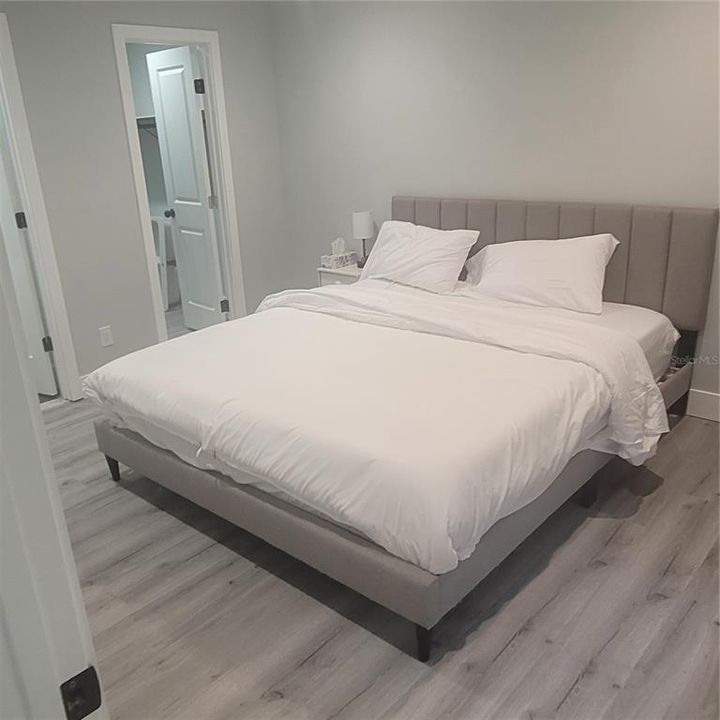 В аренду: $1,900 (2 спален, 2 ванн, 934 Квадратных фут)