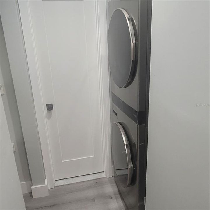В аренду: $1,900 (2 спален, 2 ванн, 934 Квадратных фут)