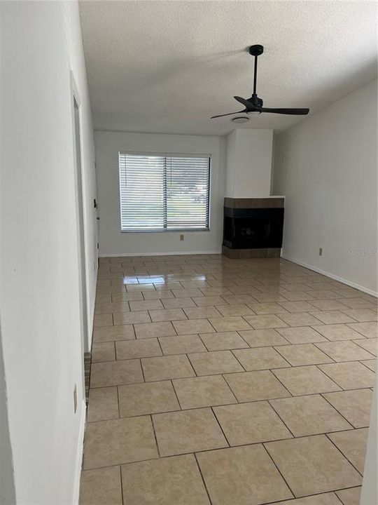 For Sale: $188,609 (3 beds, 2 baths, 1081 Square Feet)