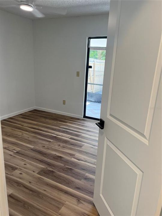 For Sale: $188,609 (3 beds, 2 baths, 1081 Square Feet)