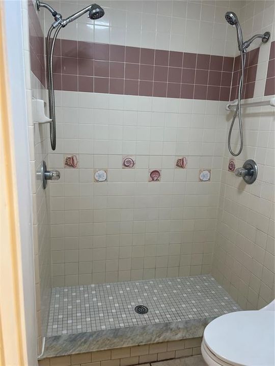 For Sale: $188,609 (3 beds, 2 baths, 1081 Square Feet)