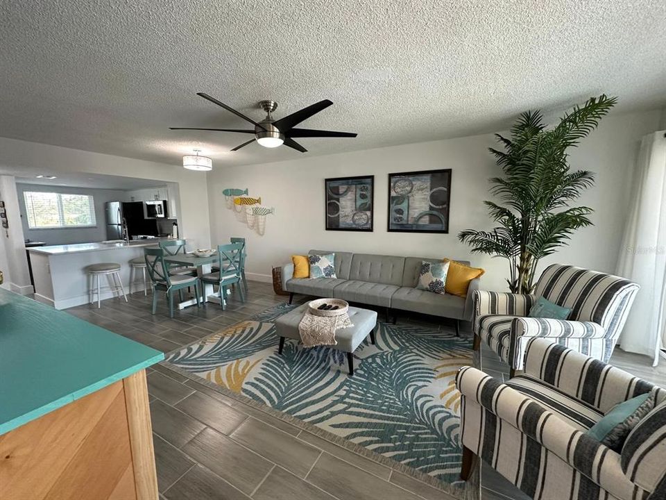 For Rent: $3,200 (2 beds, 2 baths, 1050 Square Feet)