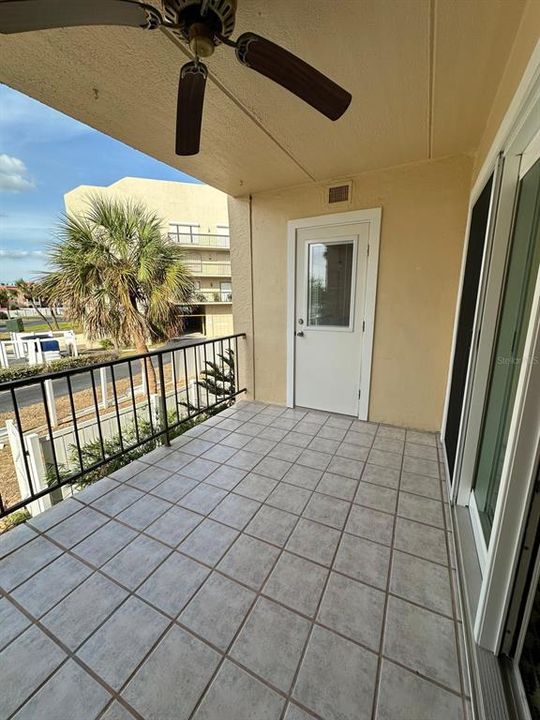 For Rent: $3,200 (2 beds, 2 baths, 1050 Square Feet)