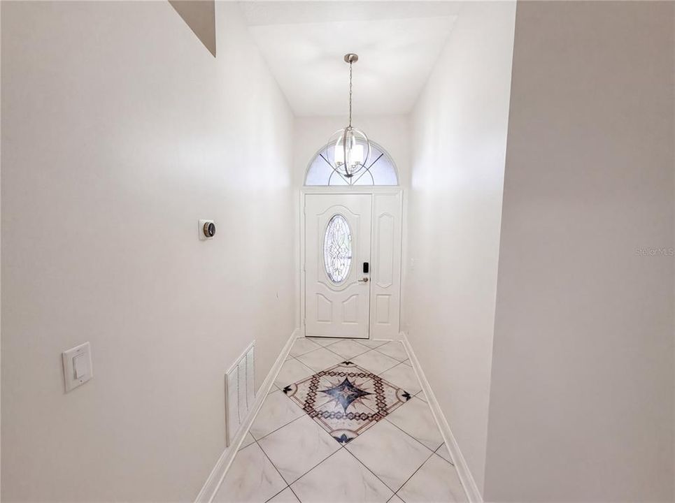 For Sale: $350,000 (3 beds, 2 baths, 1396 Square Feet)