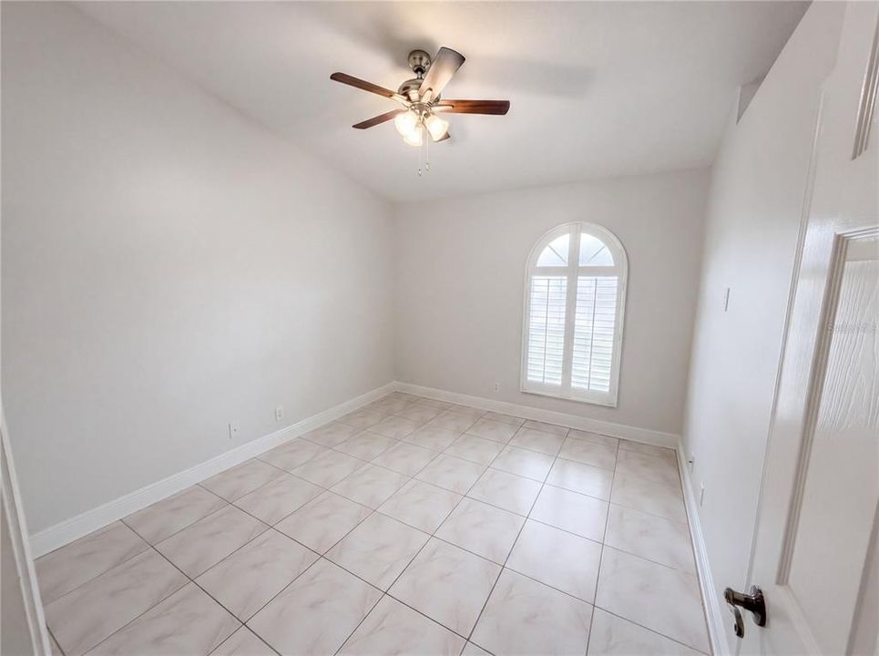 For Sale: $350,000 (3 beds, 2 baths, 1396 Square Feet)