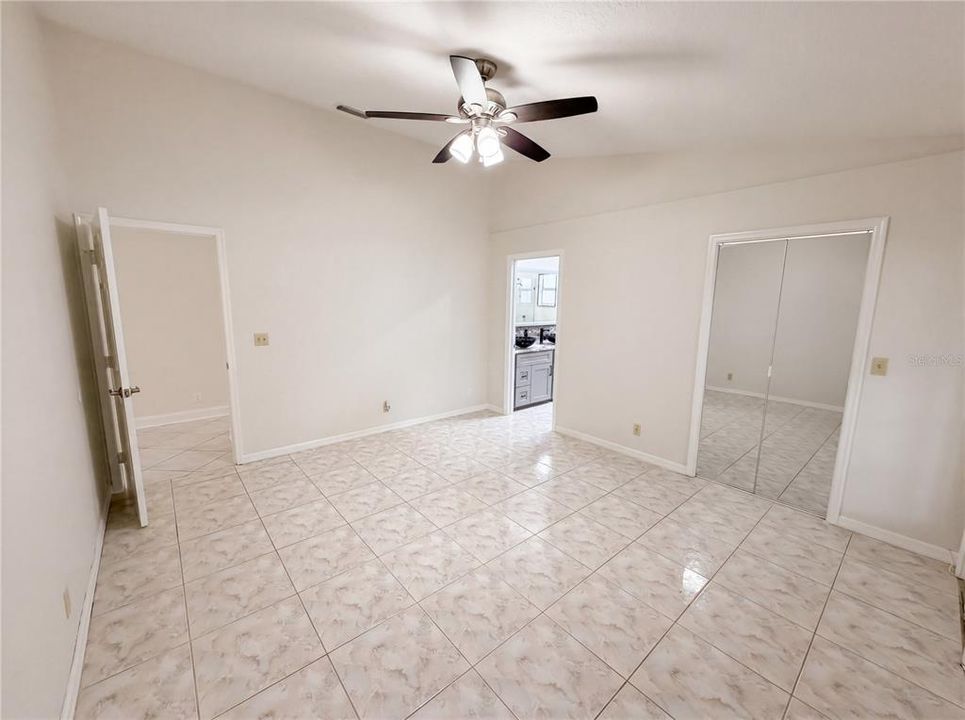 For Sale: $350,000 (3 beds, 2 baths, 1396 Square Feet)