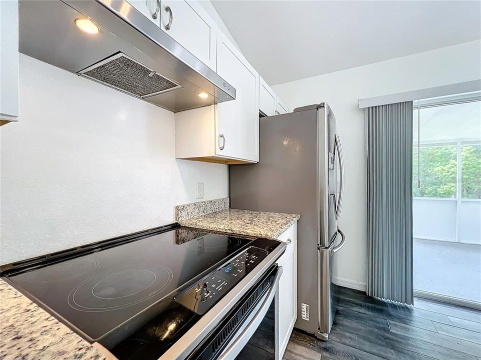 В аренду: $2,700 (3 спален, 2 ванн, 1215 Квадратных фут)