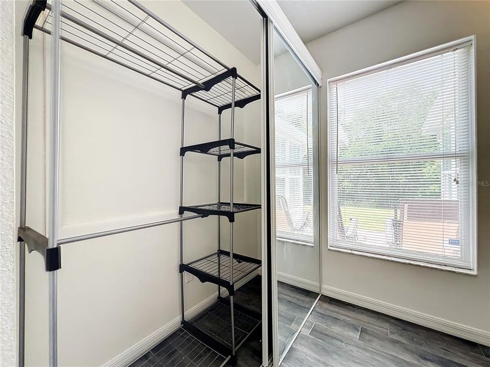 В аренду: $2,700 (3 спален, 2 ванн, 1215 Квадратных фут)