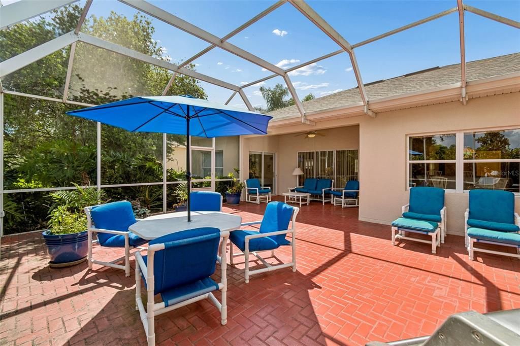 En Venta: $359,000 (2 camas, 2 baños, 2038 Pies cuadrados)