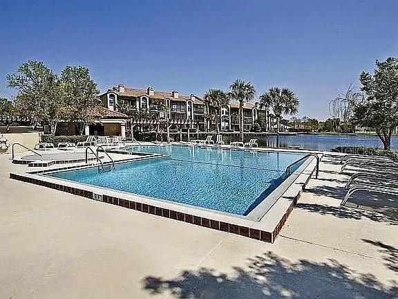 For Sale: $449,000 (3 beds, 2 baths, 1907 Square Feet)