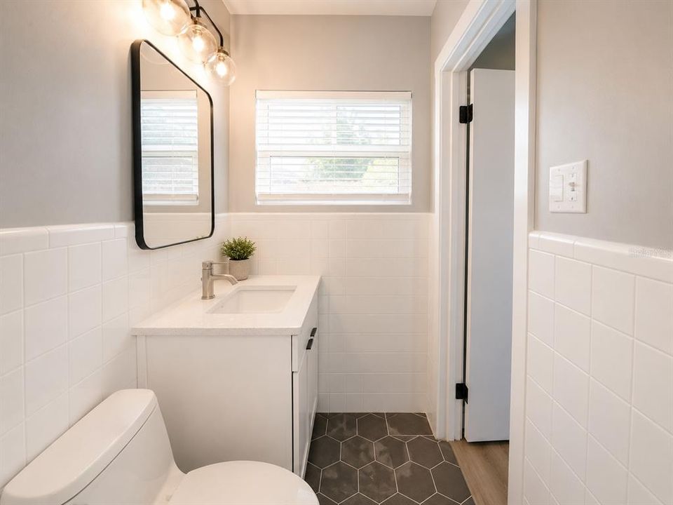 For Sale: $334,500 (3 beds, 2 baths, 1712 Square Feet)