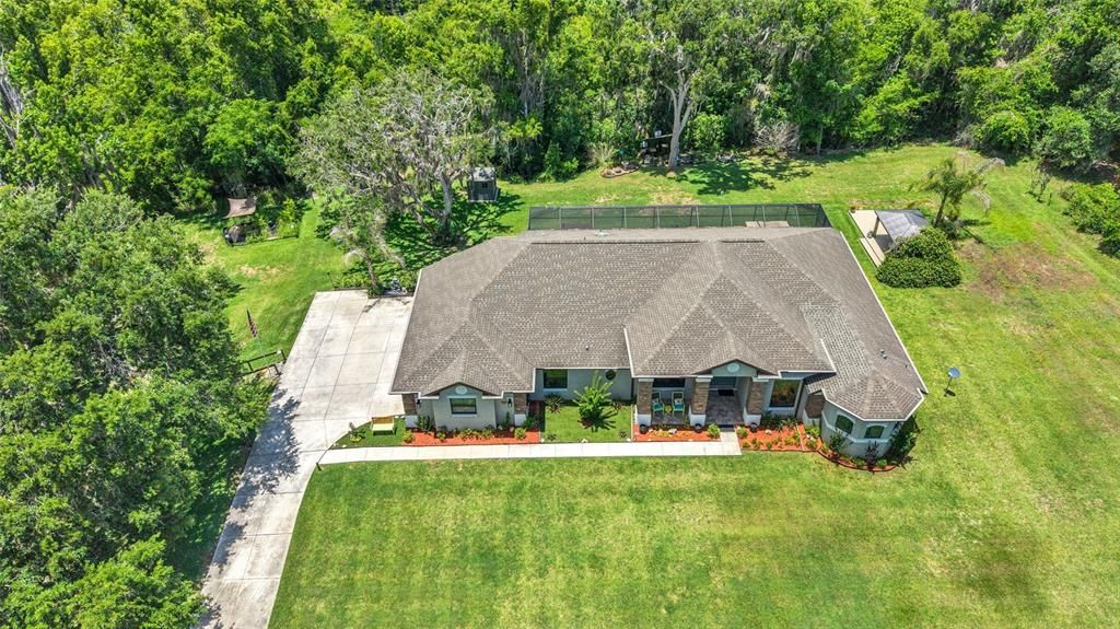 For Sale: $675,000 (4 beds, 3 baths, 2588 Square Feet)