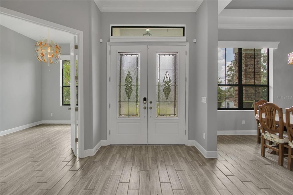 For Sale: $675,000 (4 beds, 3 baths, 2588 Square Feet)