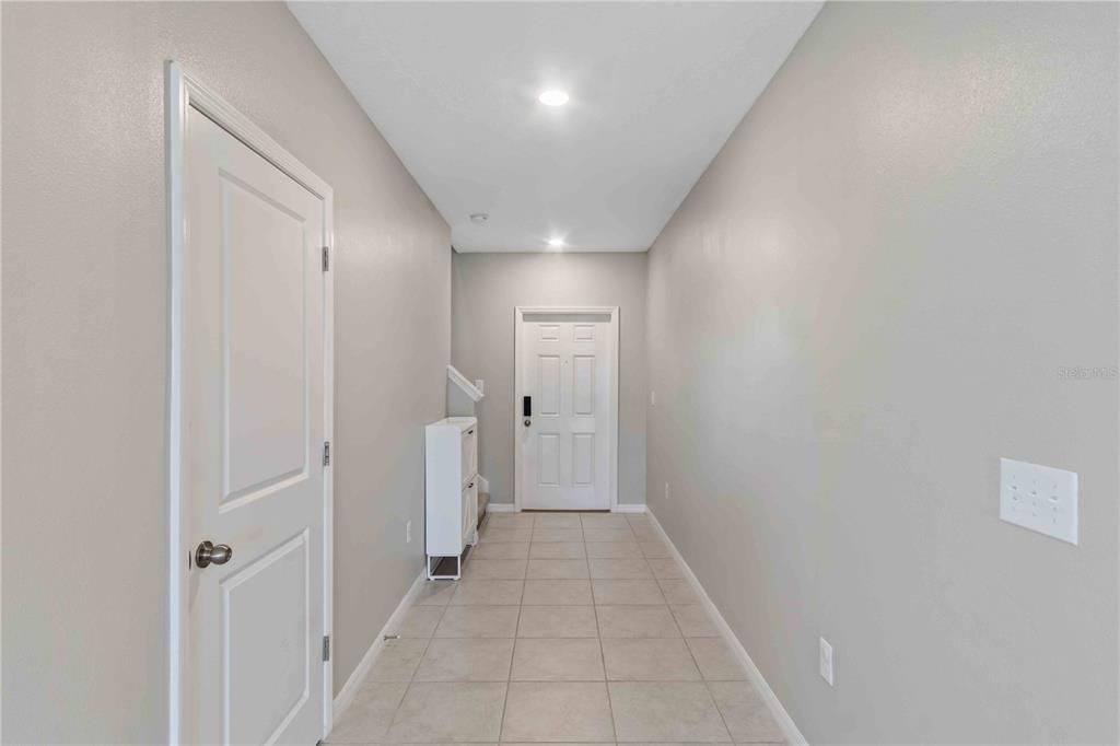 En Venta: $365,000 (5 camas, 2 baños, 2264 Pies cuadrados)