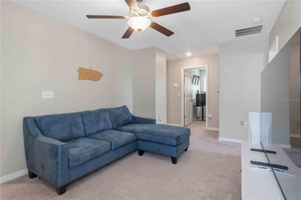 En Venta: $365,000 (5 camas, 2 baños, 2264 Pies cuadrados)