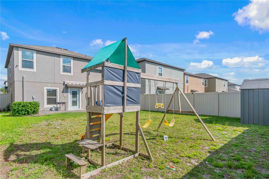 En Venta: $365,000 (5 camas, 2 baños, 2264 Pies cuadrados)