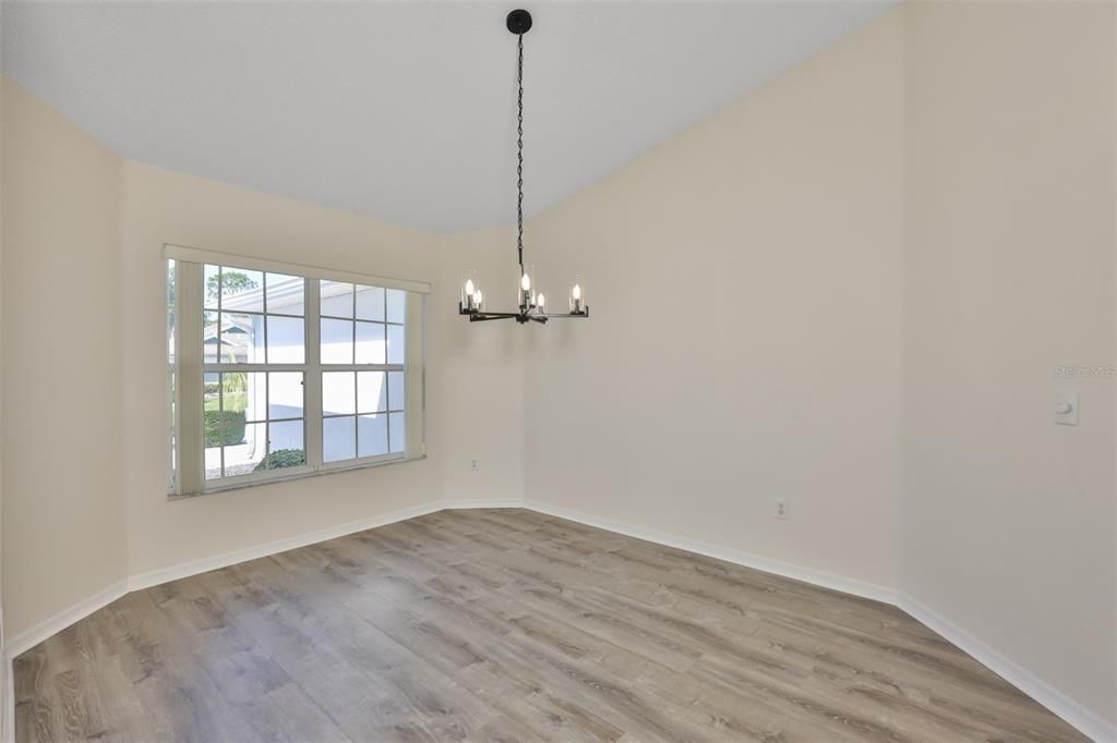 For Sale: $359,900 (2 beds, 2 baths, 1849 Square Feet)