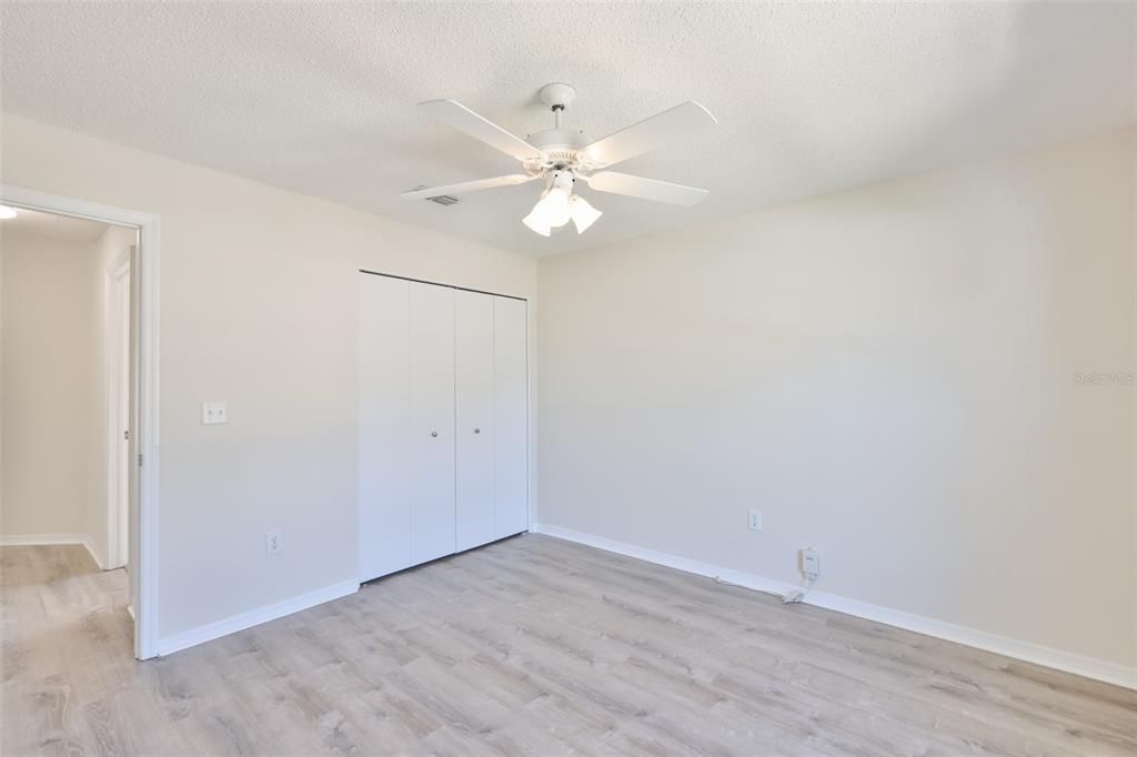 For Sale: $359,900 (2 beds, 2 baths, 1849 Square Feet)