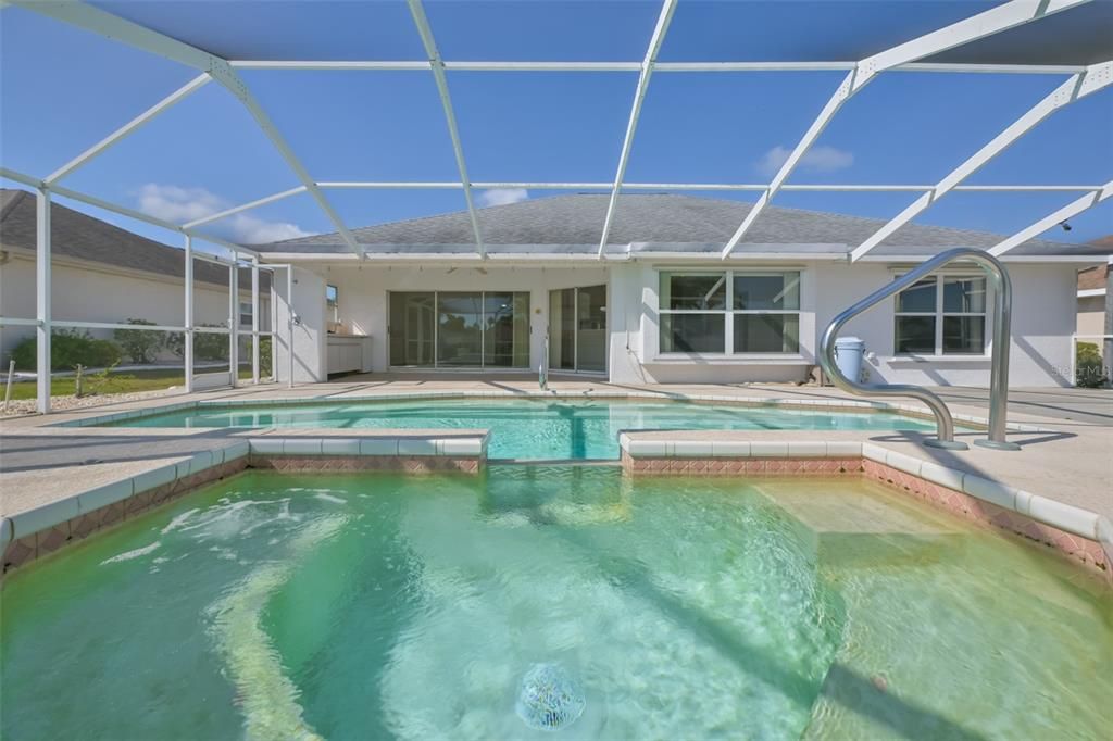 For Sale: $359,900 (2 beds, 2 baths, 1849 Square Feet)