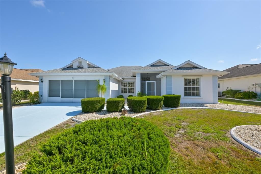 For Sale: $359,900 (2 beds, 2 baths, 1849 Square Feet)