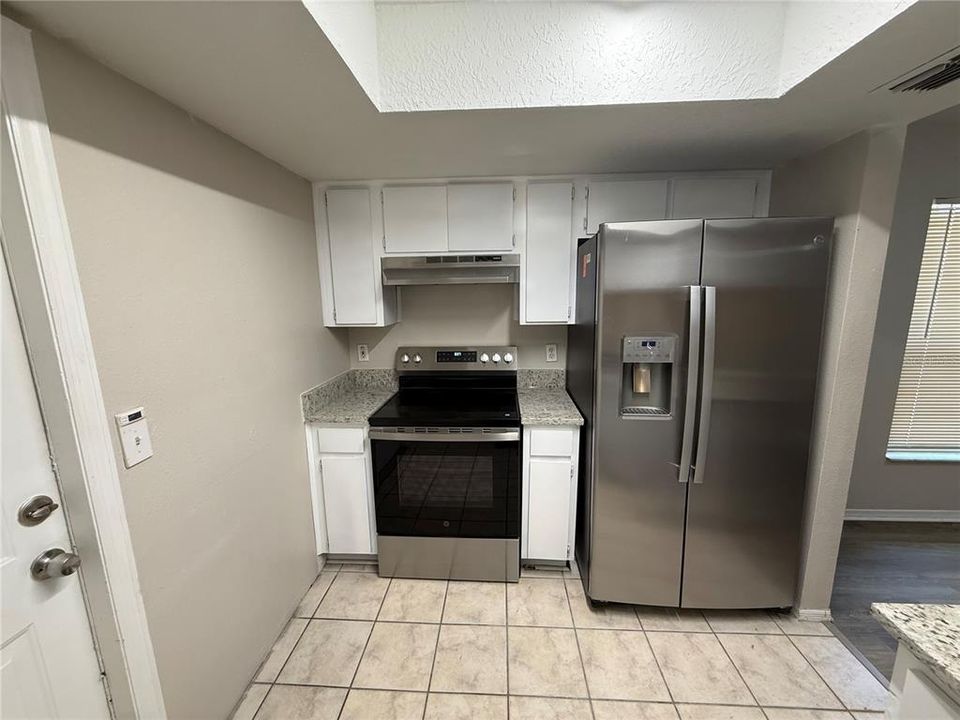 For Sale: $330,000 (3 beds, 2 baths, 1286 Square Feet)