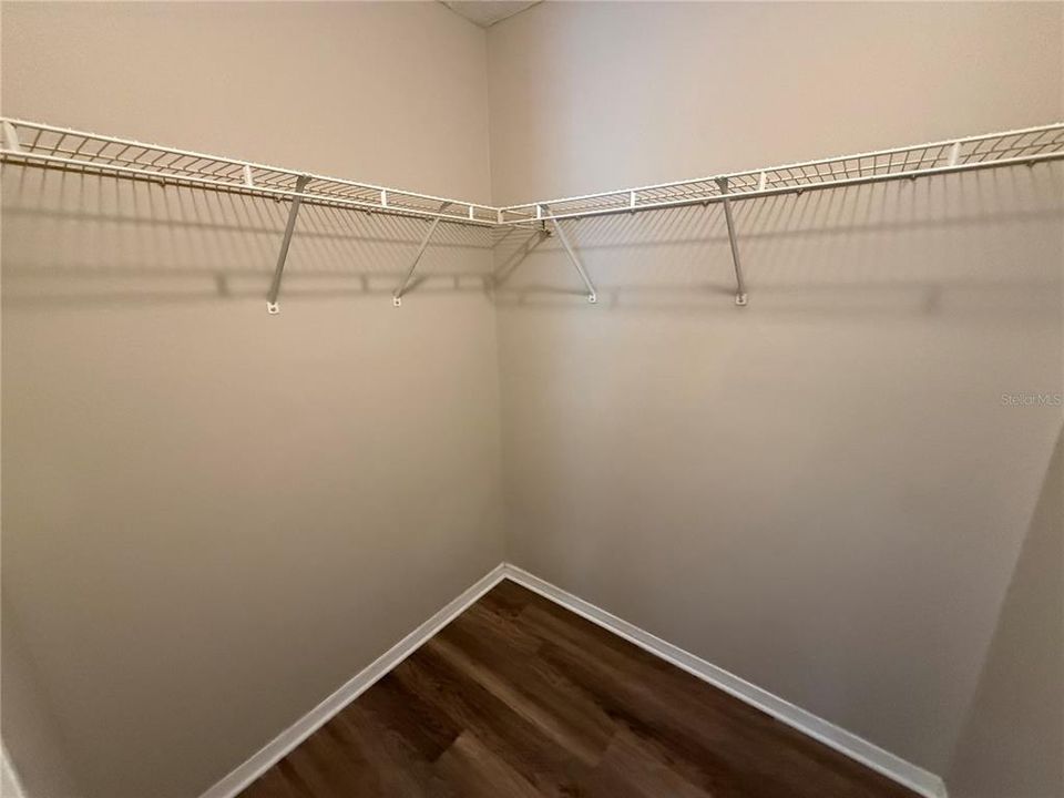 For Sale: $330,000 (3 beds, 2 baths, 1286 Square Feet)