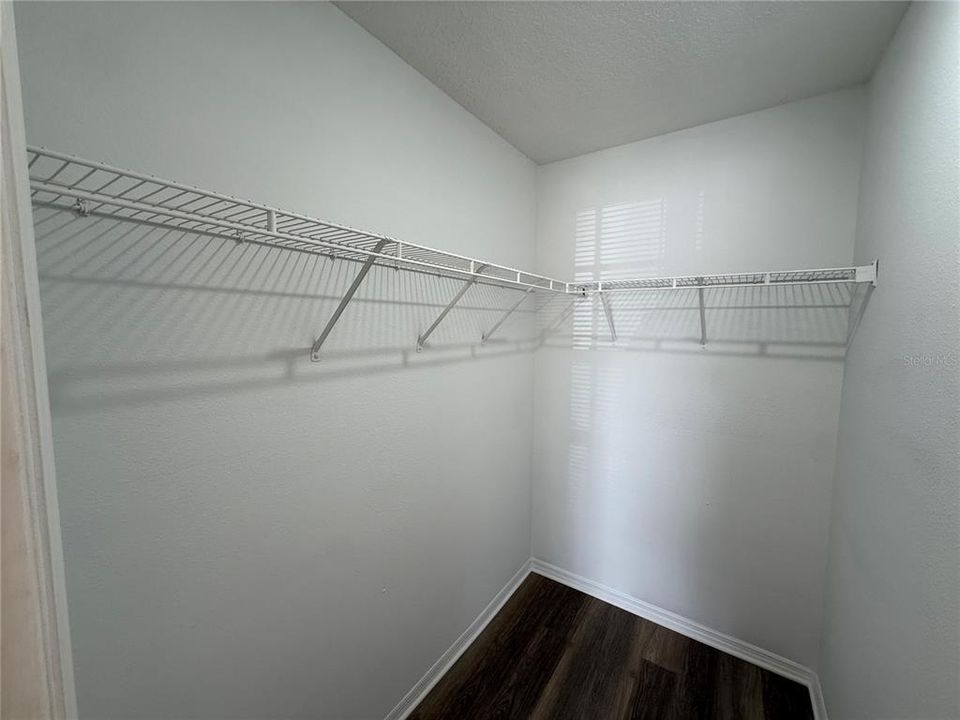 For Sale: $330,000 (3 beds, 2 baths, 1286 Square Feet)